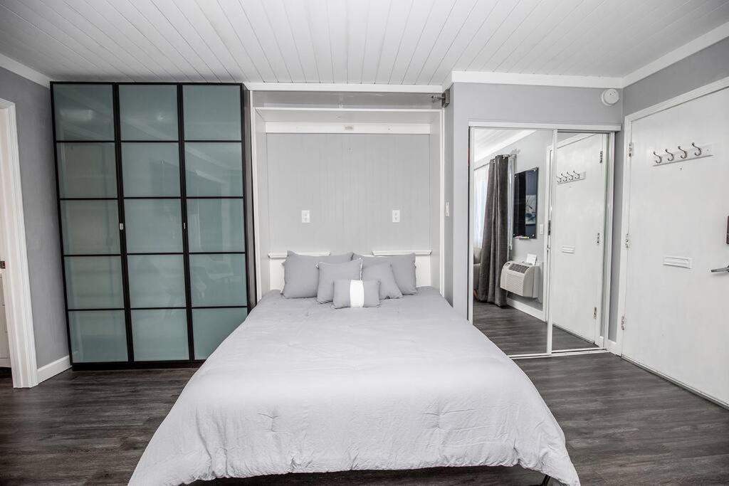 Walk To 12 South, 7 Min To Downtown, Free Parking! Apartment Nashville
